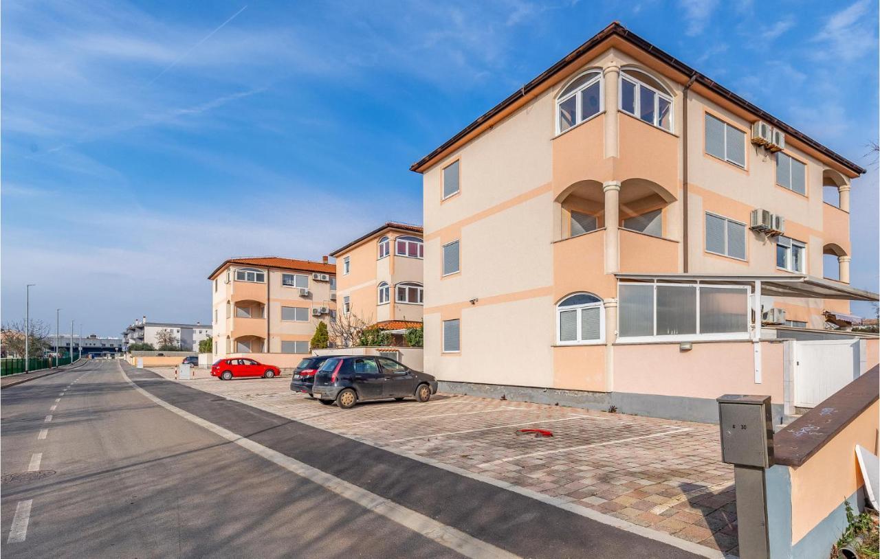 Lovely Apartment In Medulin With Kitchen מראה חיצוני תמונה